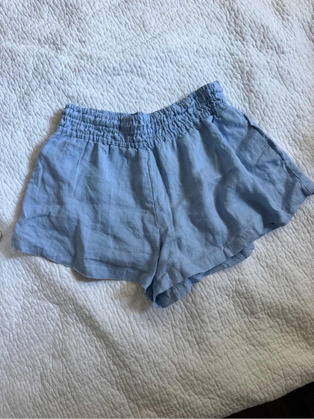 Anthropologie Somerset Linen Shorts. Size Medium.